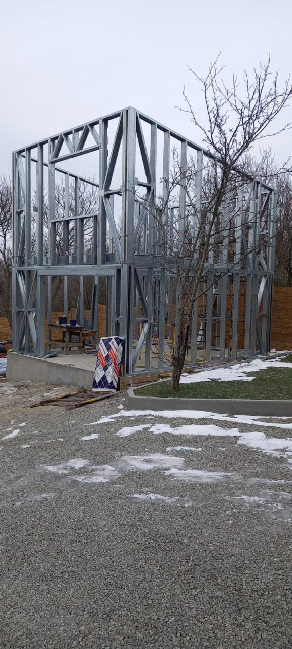 Каркас гаража с мансардой из ЛСТК — двухуровневая конструкция на болтах — PreBuild